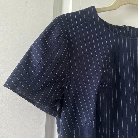 Banana Republic Navy Blue Pinstripe Cap Sleeve Sheath Dress Women's Size 8 Work - Picture 4 of 16